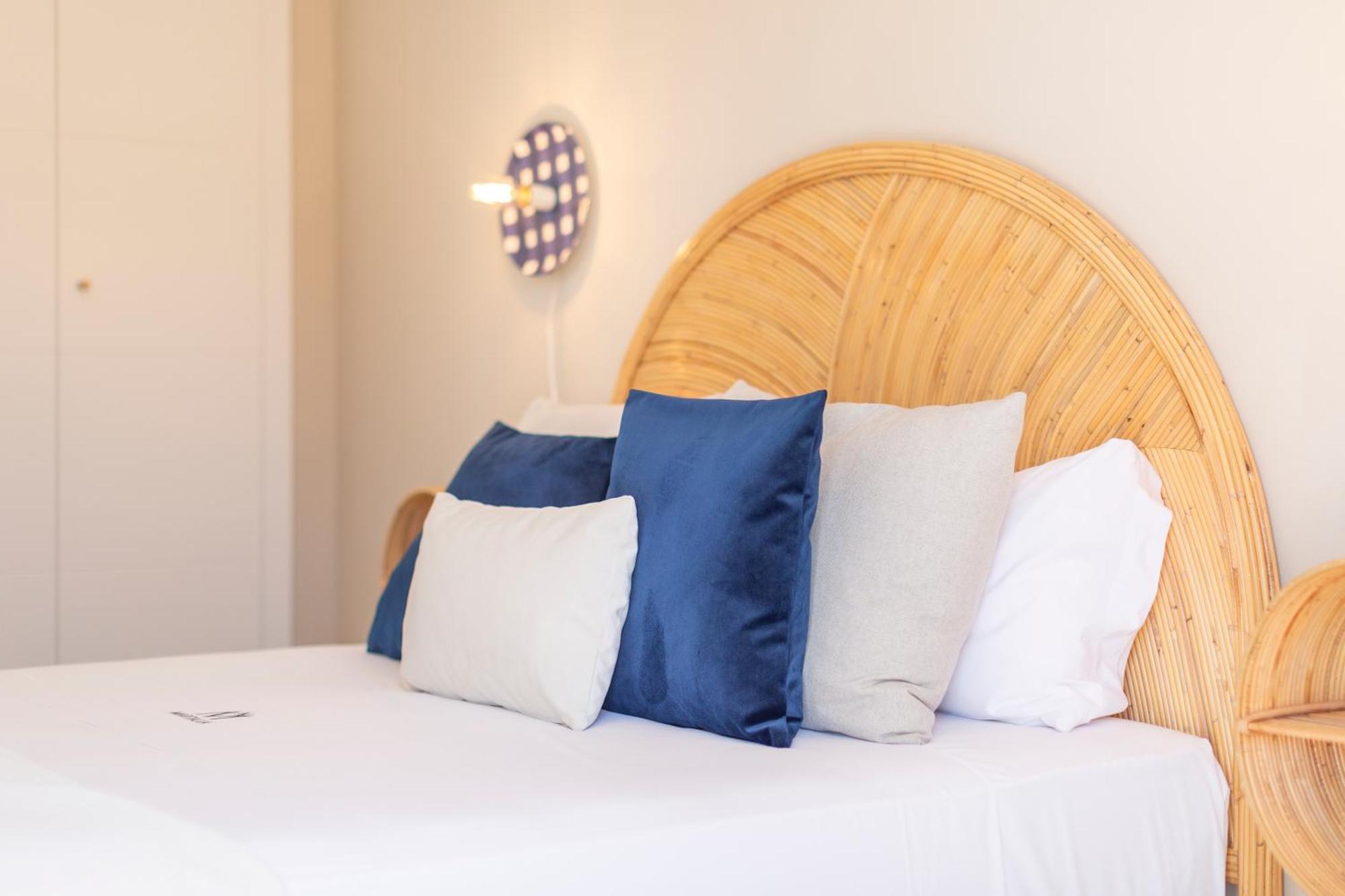 Apartamentos Martalia Aticos Deluxe Ronda Luaran gambar