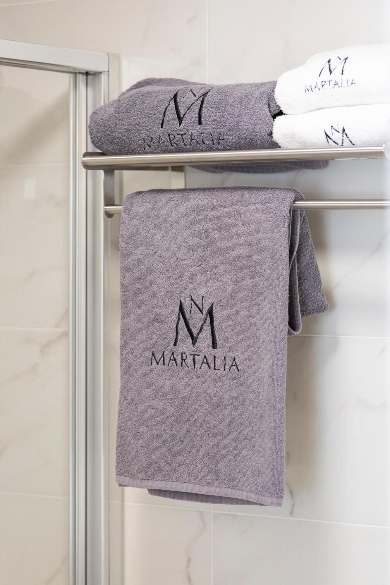 Apartamentos Martalia Aticos Deluxe Ronda Luaran gambar