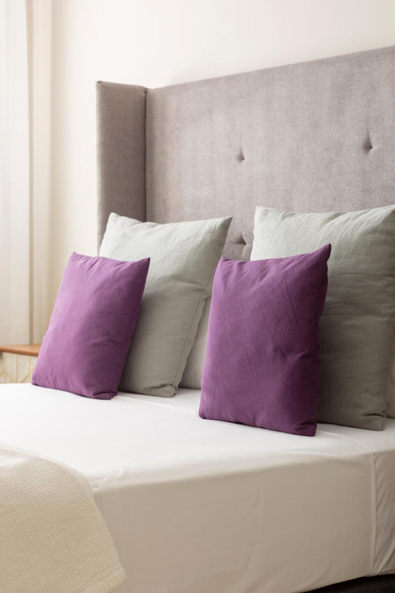 Apartamentos Martalia Aticos Deluxe Ronda Luaran gambar